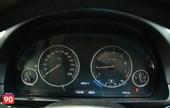 bmw 520 2017 - صورة 14