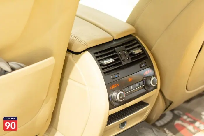 bmw 520 2017 - صورة 16