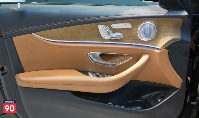 Mercedes-Benz E300e 2019 - صورة 17