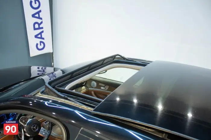 Mercedes-Benz E300e 2019 - صورة 8