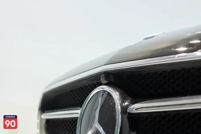 Mercedes-Benz E300e 2019 - صورة 10