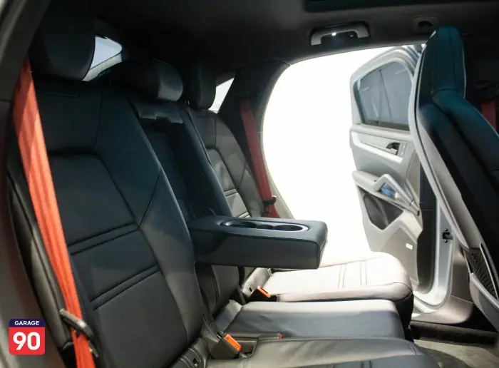 Porsche Cayenne 2024 - صورة 20
