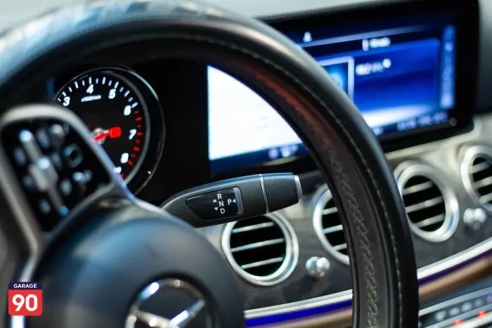 Mercedes E180 Aventguard Plus Wakeel 2019 - صورة 15