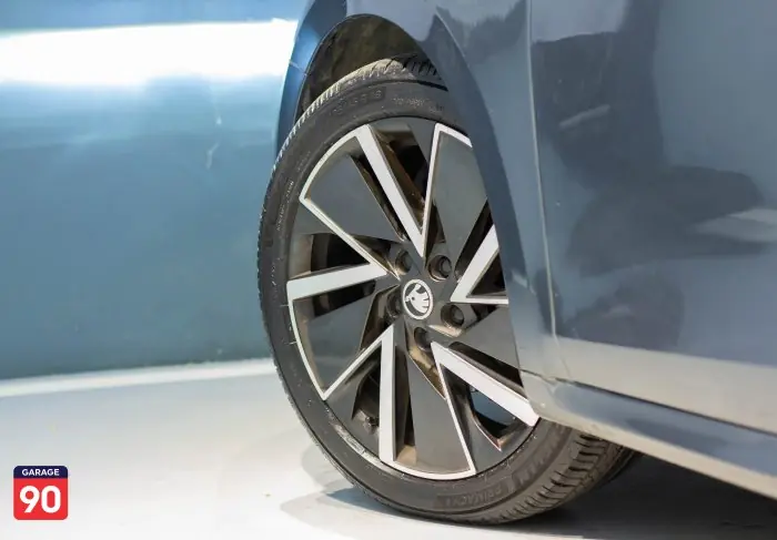 Skoda A8 2022 - صورة 8