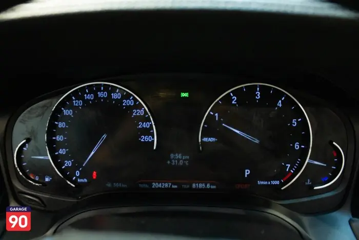 bmw 320i 2020 - صورة 14