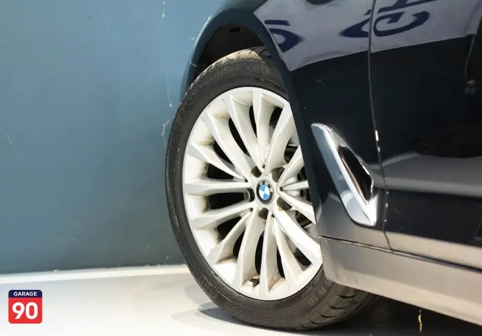 bmw 520i 2020 - صورة 9