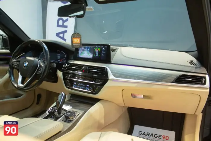 bmw 520i 2020 - صورة 11