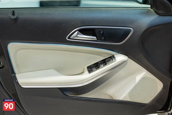 Mercedes-Benz GLA200 2019 - صورة 17