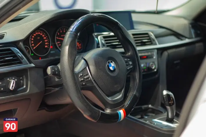 Bmw 318 Luxury Wakeel 2018 - صورة 14