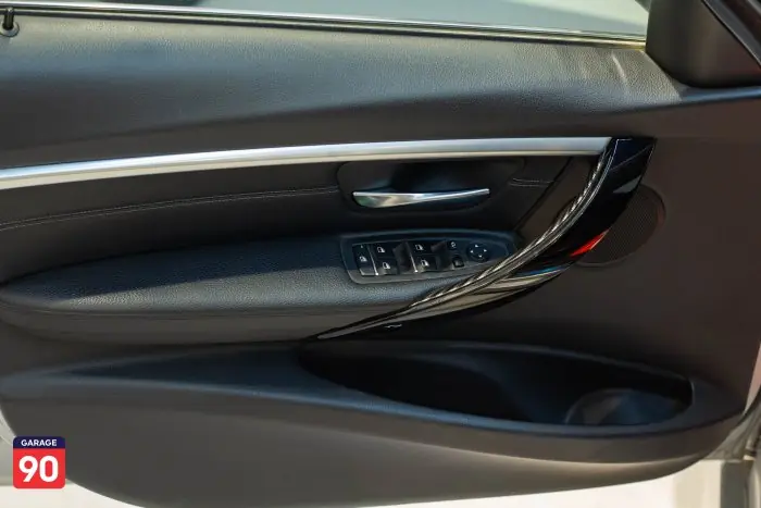 Bmw 318 Luxury Wakeel 2018 - صورة 18