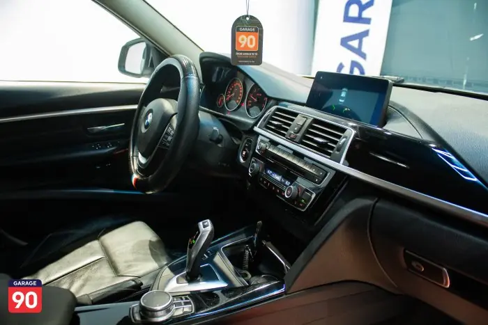 Bmw 318 Luxury Wakeel 2018 - صورة 12