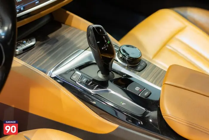 bmw 520i 2020 - صورة 15