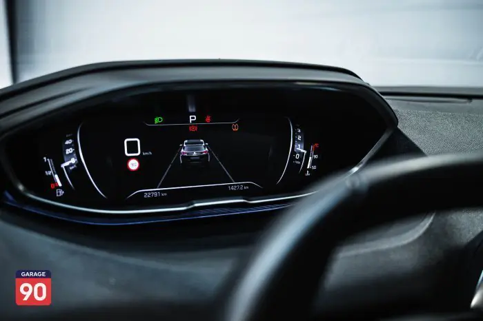 Peugeot 3008 2023 - صورة 14