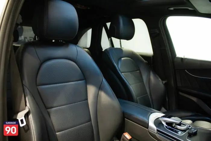 Mercedes-Benz GLC250 2019 - صورة 20