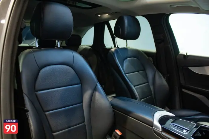 Mercedes Glc200 Amg Wakeel 2021 - صورة 20