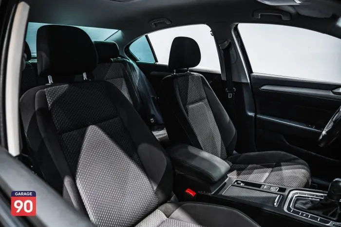 Volkswagen Passat 2021 - صورة 16