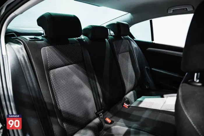 Volkswagen Passat 2021 - صورة 17