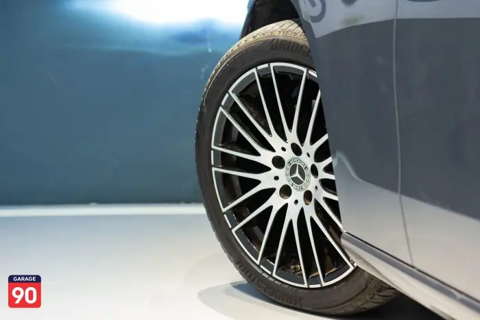 Mercedes-Benz C180 2023 - صورة 9