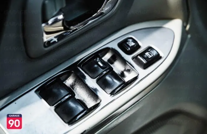 Mitsubishi Pajero 2011 - صورة 9