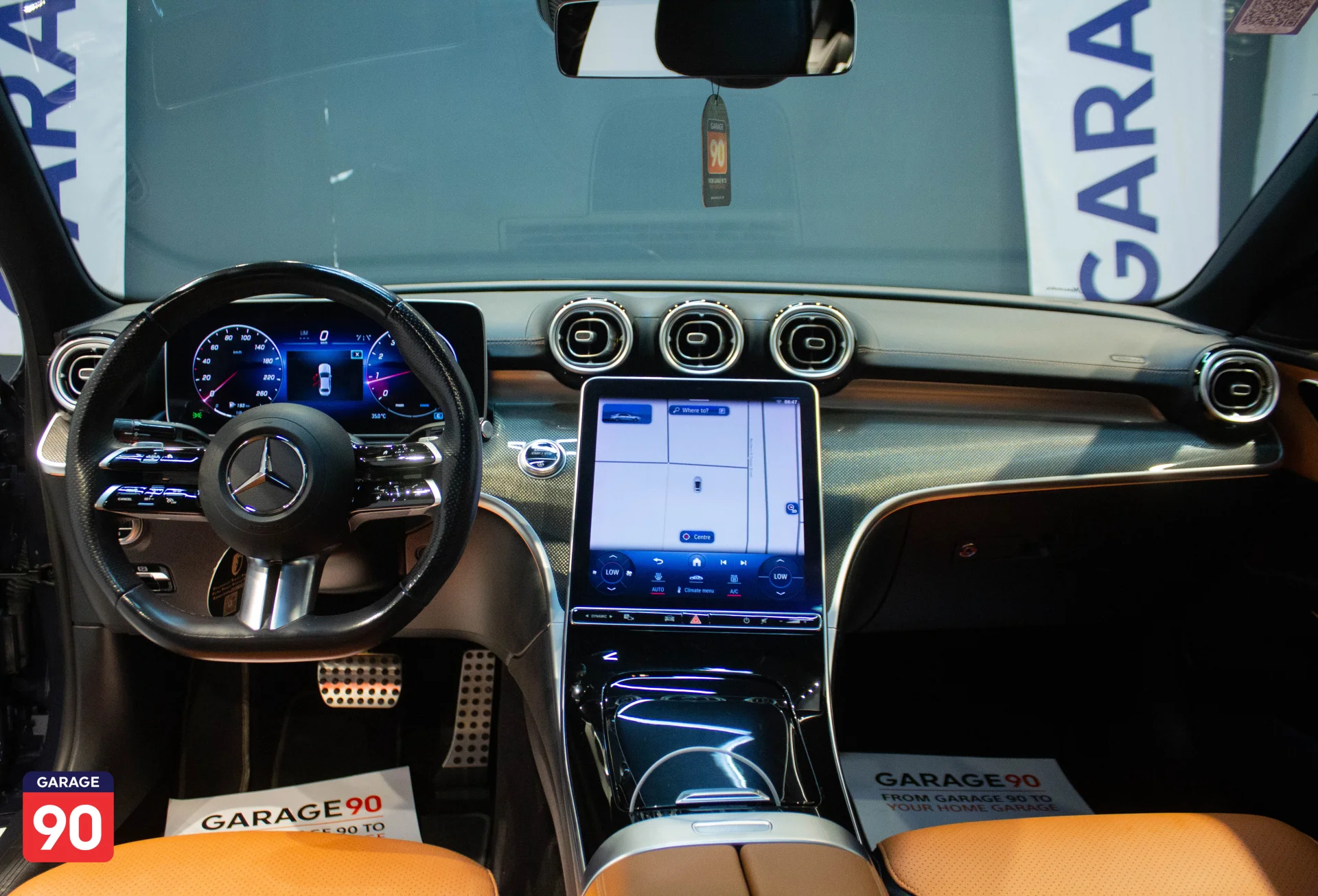 Mercedes C180 AMG Wakeel 2023 - صورة 12