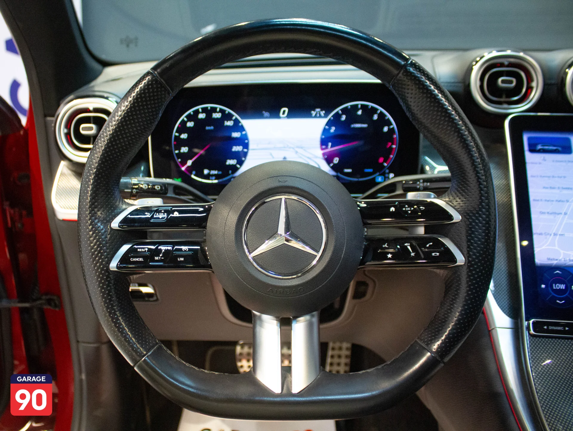 Mercedes Glc200 AMG Import 2023 - صورة 13