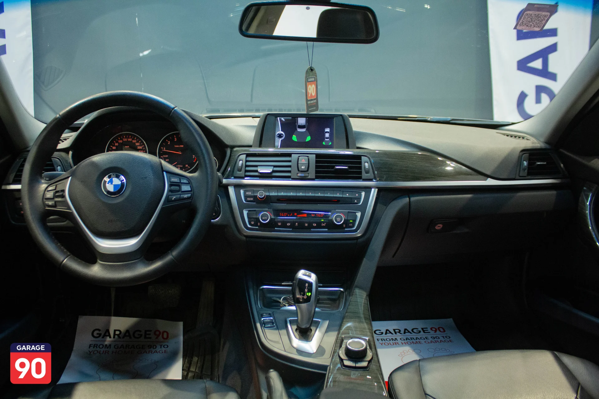 BMW 320 luxury Import 2013 - صورة 11