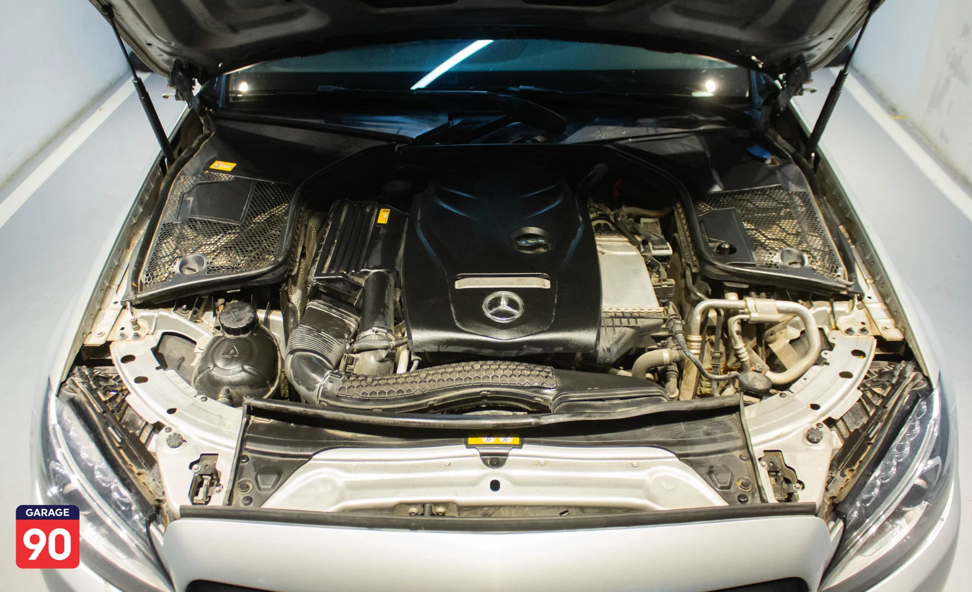 Mercedes C180 Aventguard Plus Import 2016 - صورة 7