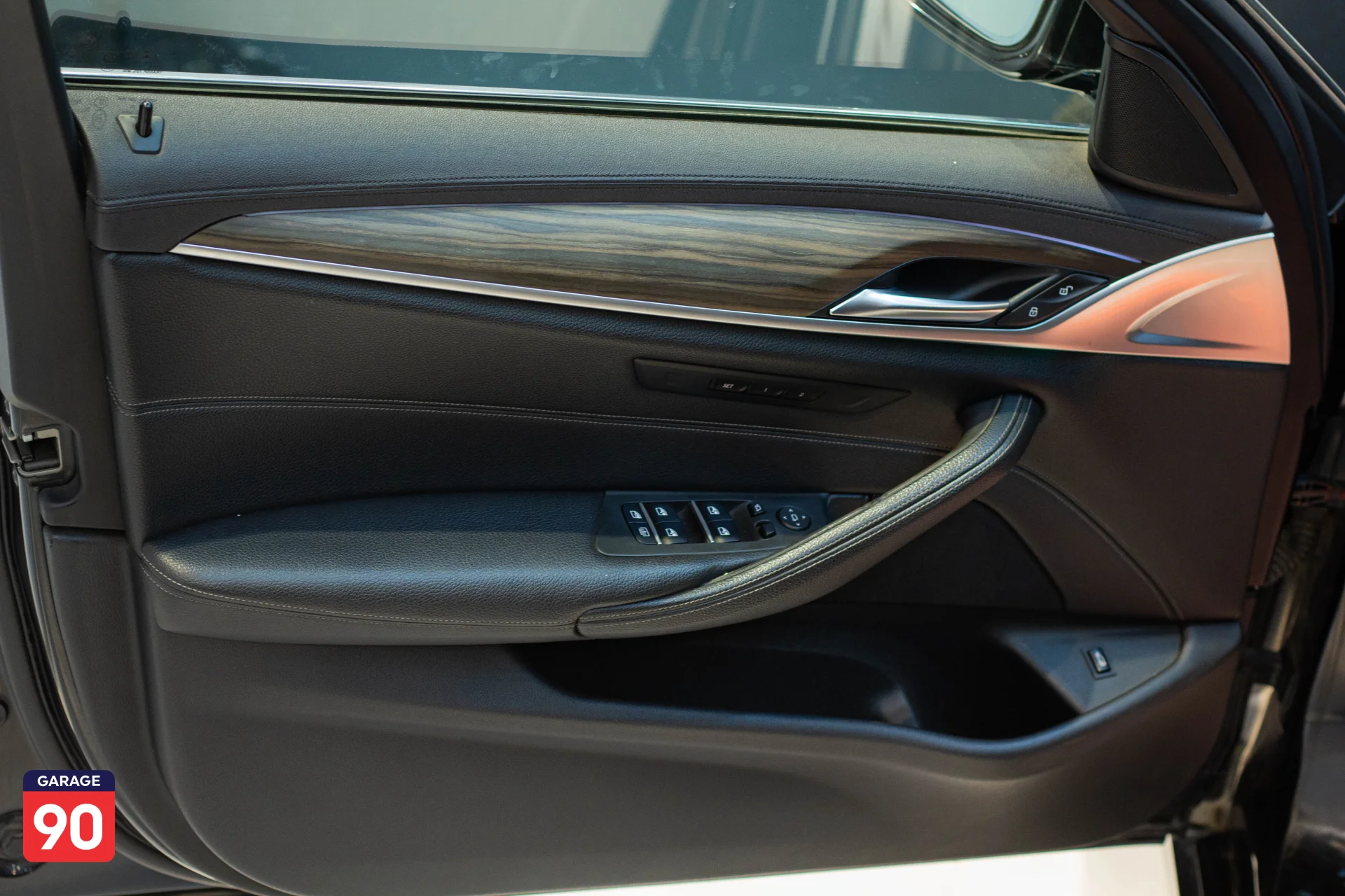 BMW 520 luxury Wakeel 2019 - صورة 17