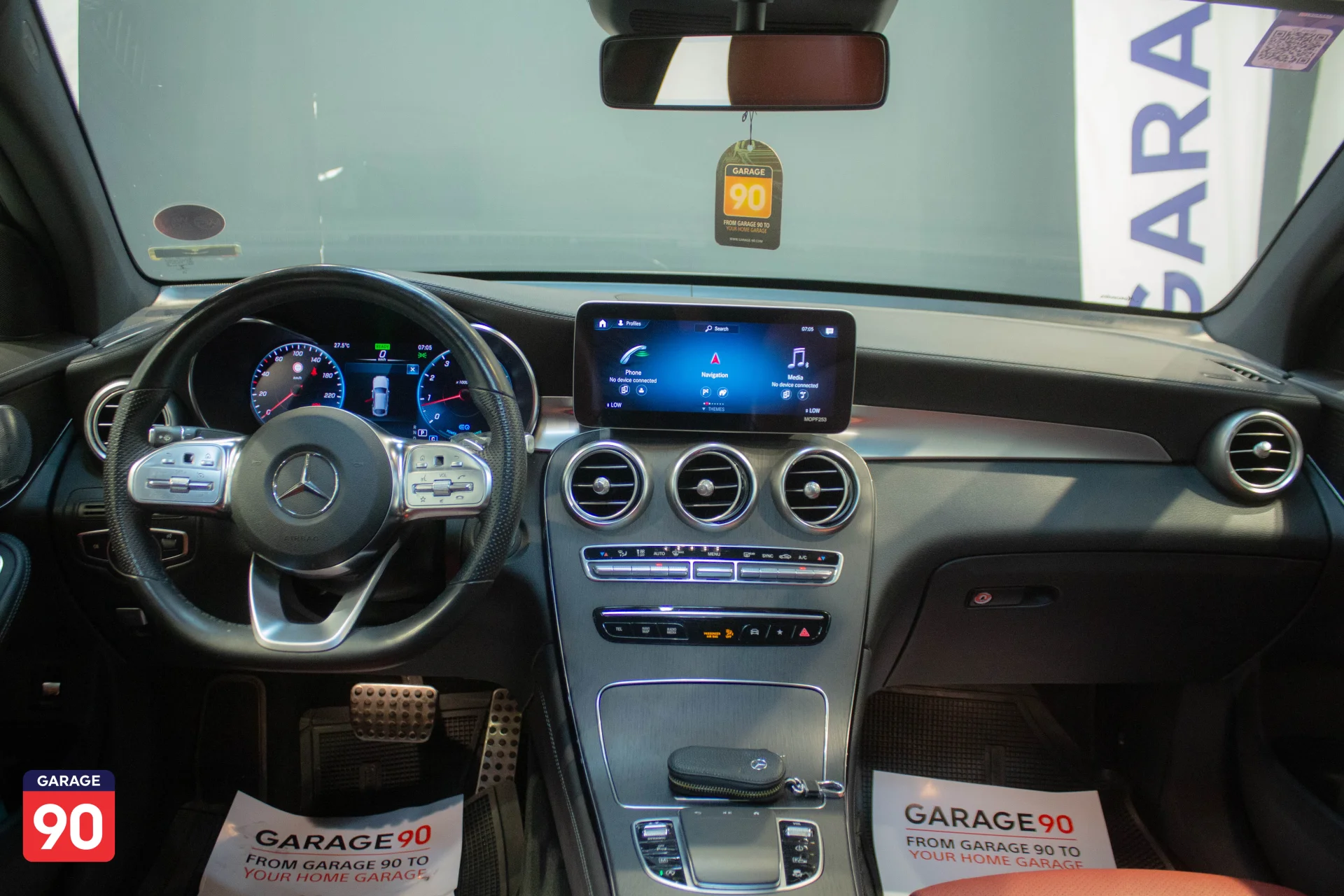 Mercedes GLC300 AMG import 2020 - صورة 12