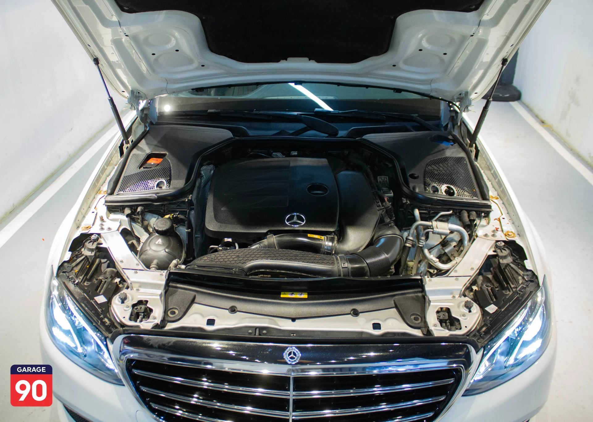Mercedes E200 Exclusive Wakeel 2020 - صورة 7