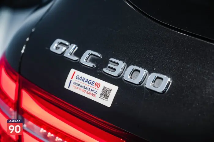 Mercedes-Benz GLC300 2019 - صورة 10