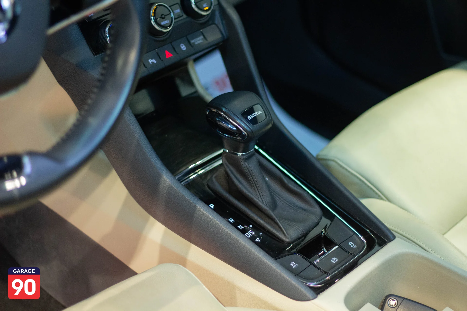 Skoda Karoq Sport Line Import 2022 - صورة 15