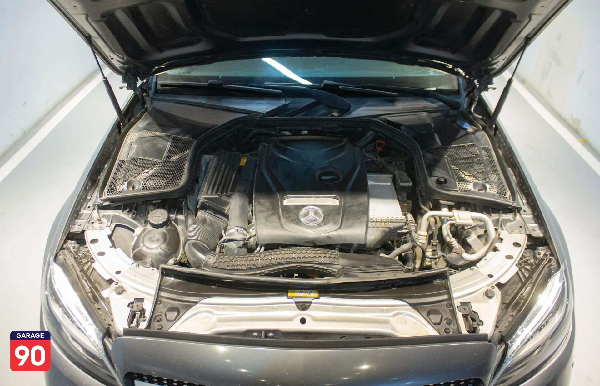 Mercedes C180 Cabriolet AMG Wakeel 2019 - صورة 7