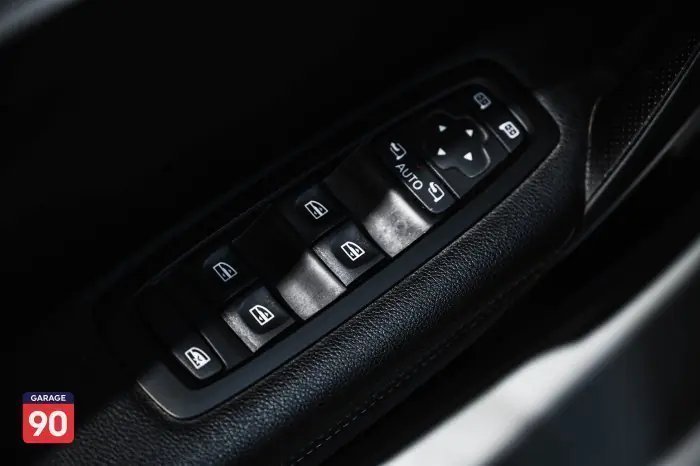Renault Megane 2022 - صورة 18