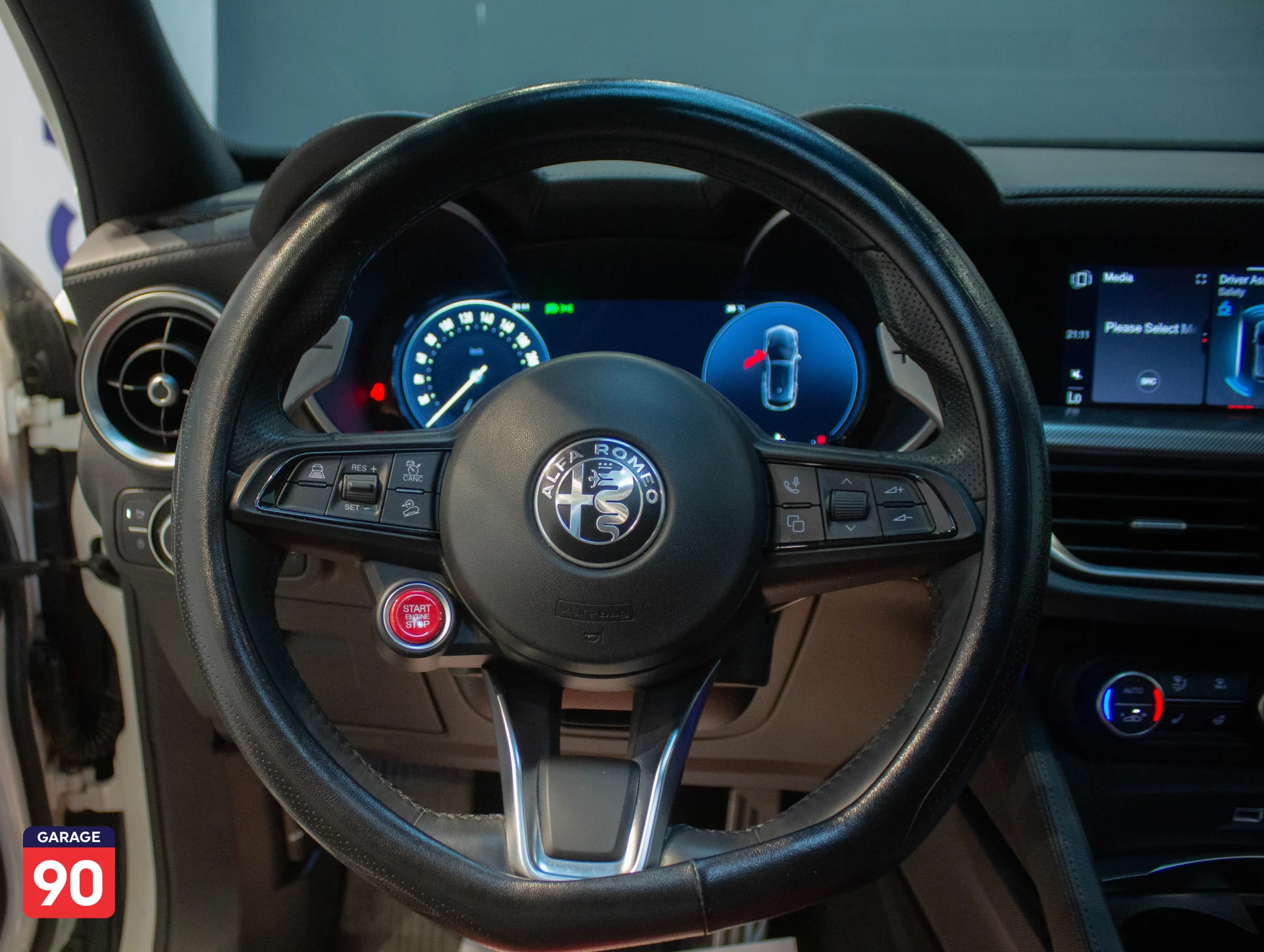 Alfa Romeo Stelvio Veloce Wakeel 2024 - صورة 13