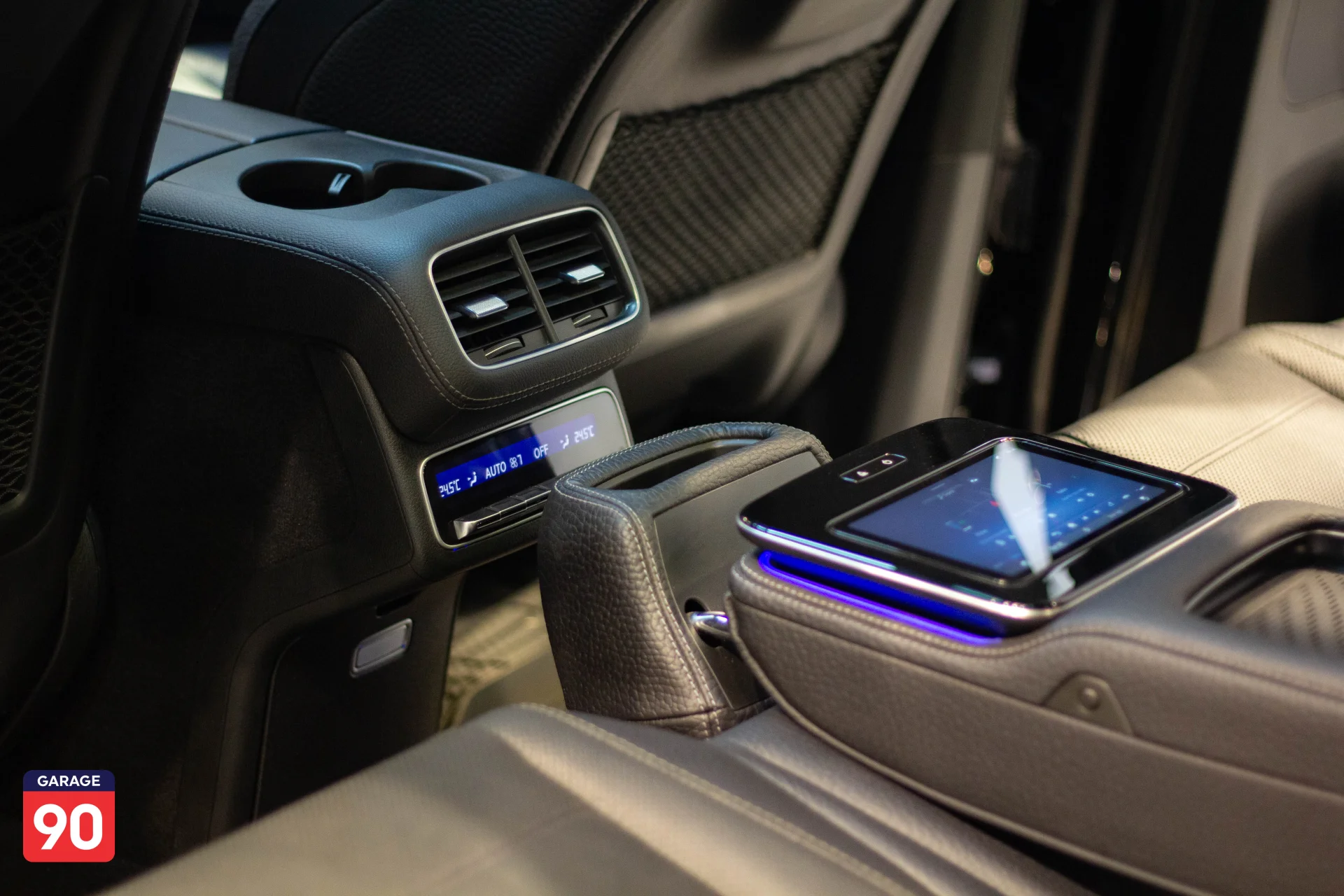 Mercedes GLS580 Wakeel 2024 - صورة 16