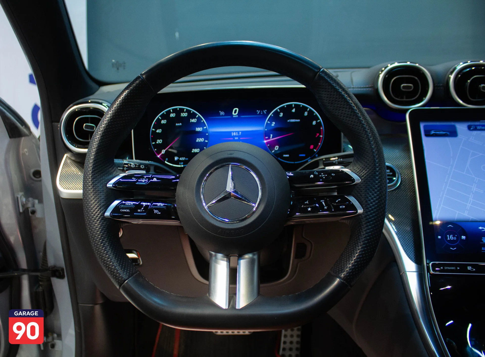 Mercedes GLC200 AMG Import 2024 - صورة 13