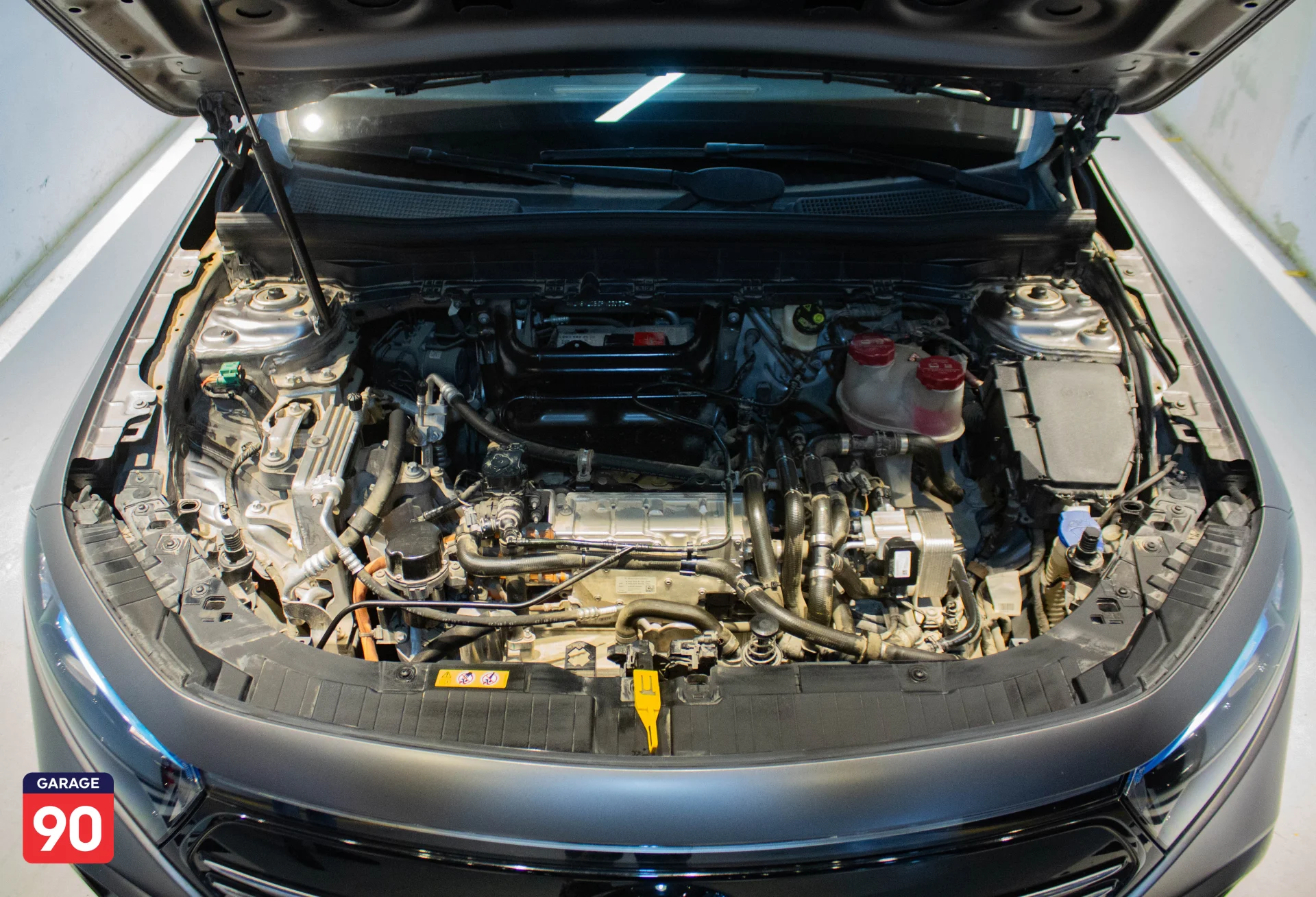 Mercedes EQB350 Wakeel 2023 - صورة 7