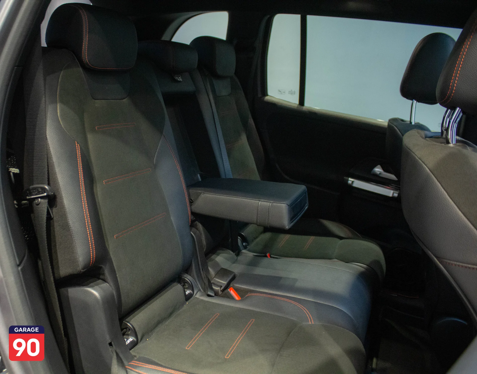 Mercedes EQB350 Wakeel 2023 - صورة 20