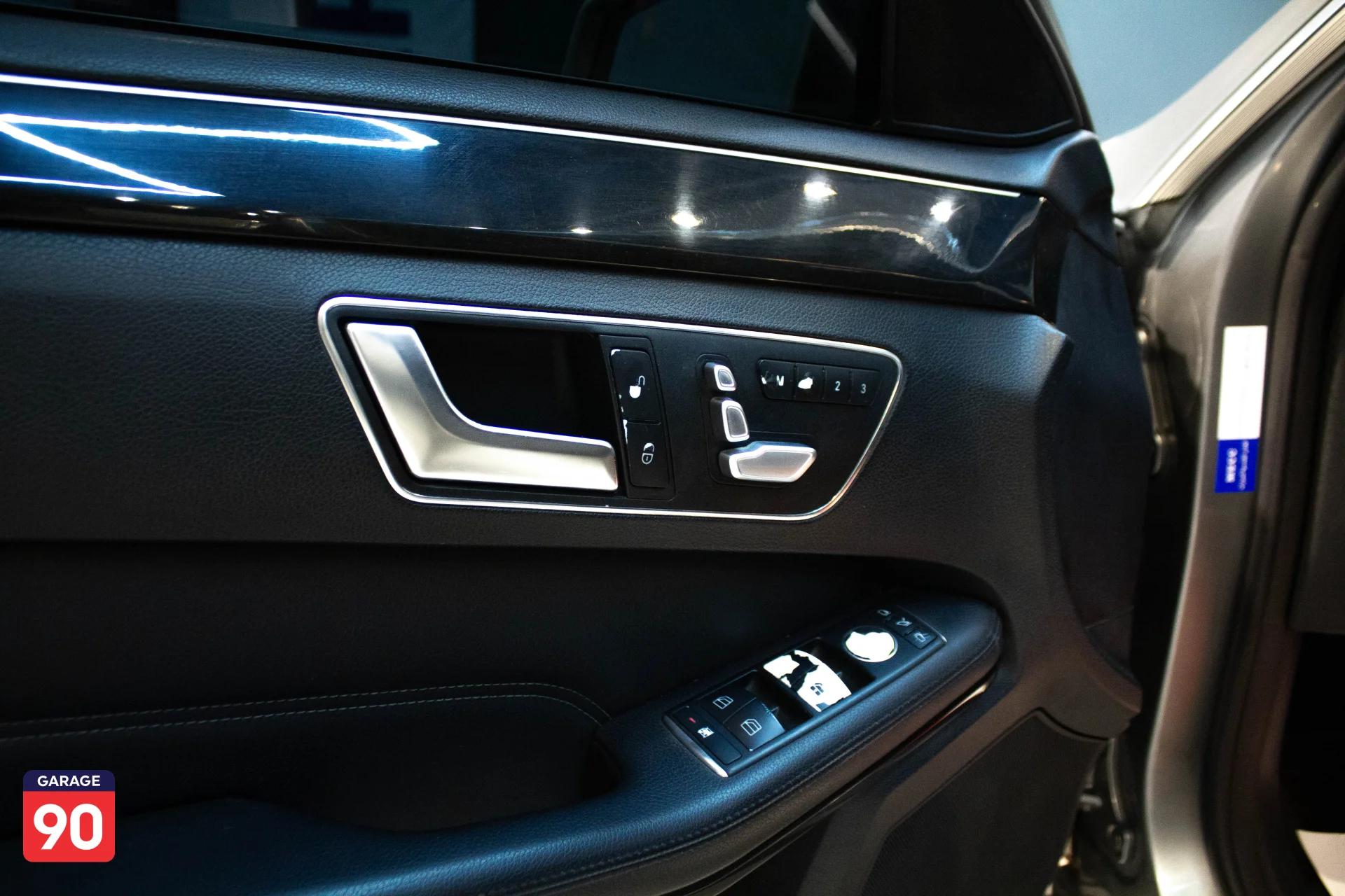 Mercedes E200 Avenguarde Wakeel 2014 - صورة 18