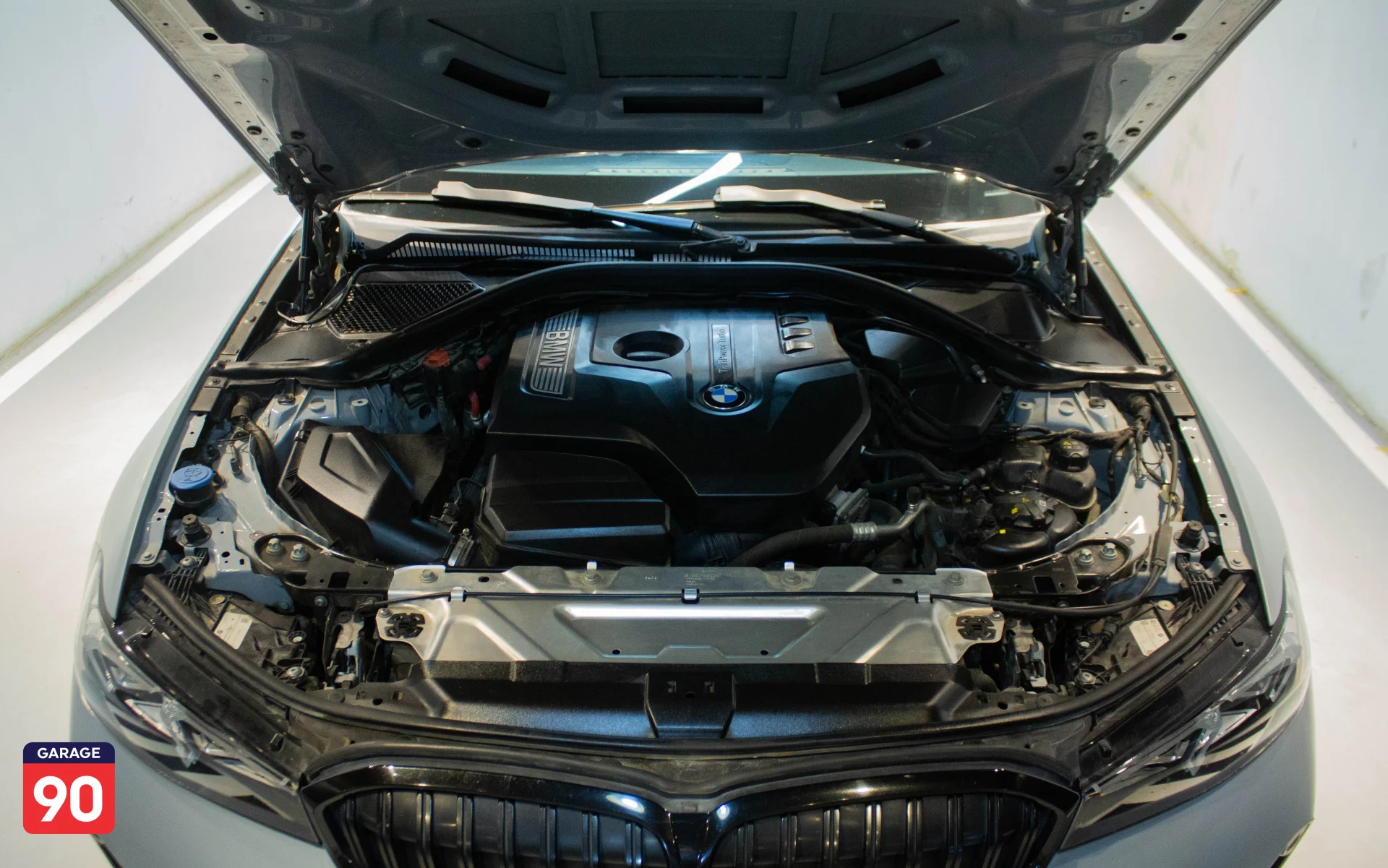 BMW 320i M Sport Wakeel 2023 - صورة 7