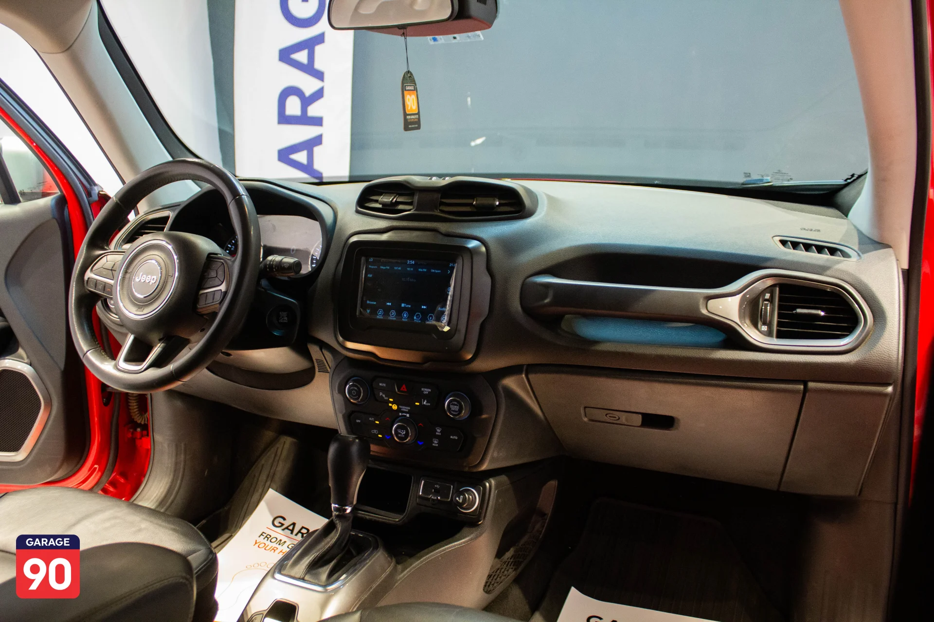 Jeep Renegade Limited SUV Wakeel 2022 - صورة 13