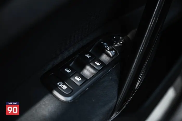 Peugeot 5008 2016 - صورة 15