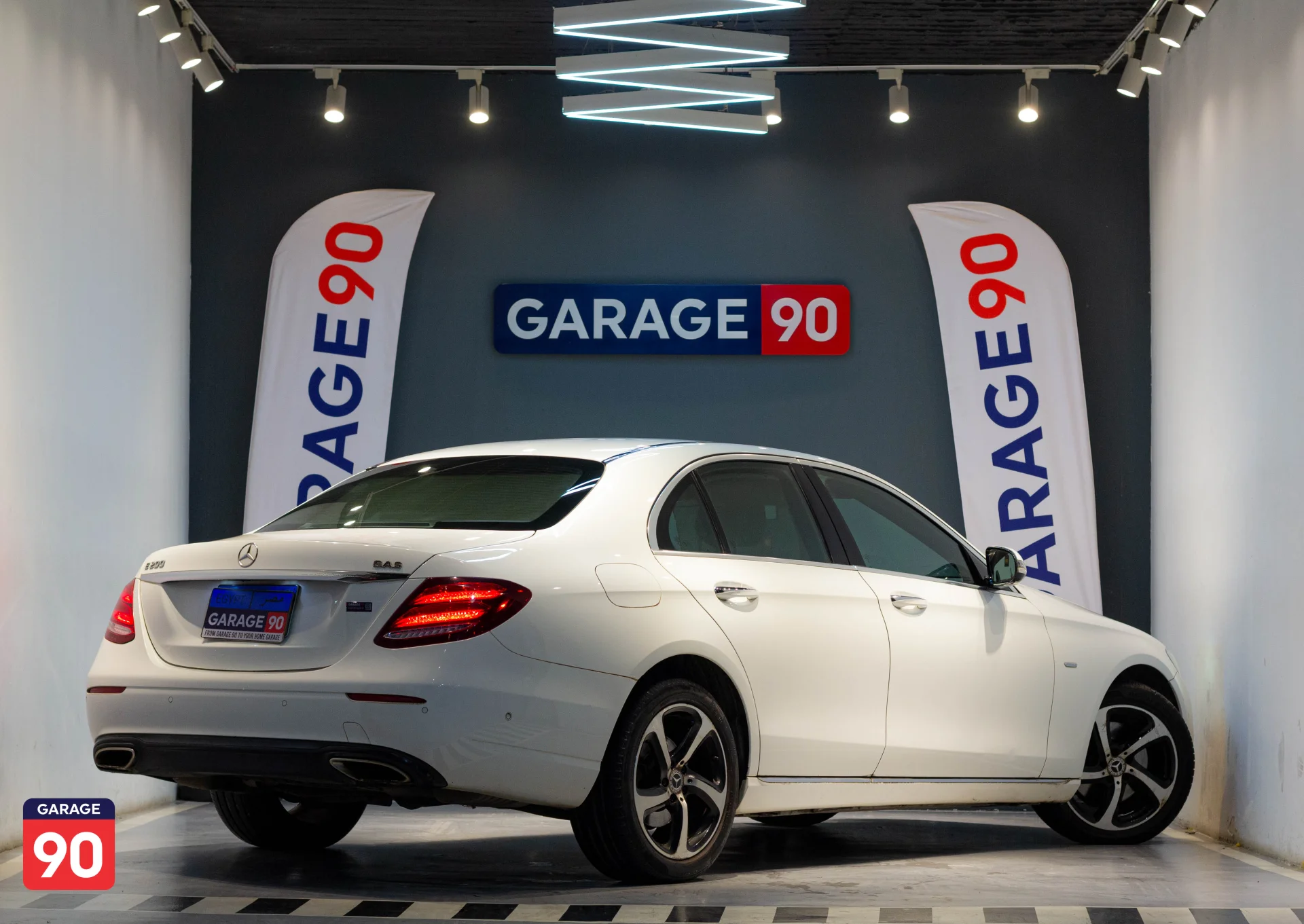Mercedes E200 Sport Style Wakeel 2020 - صورة 6