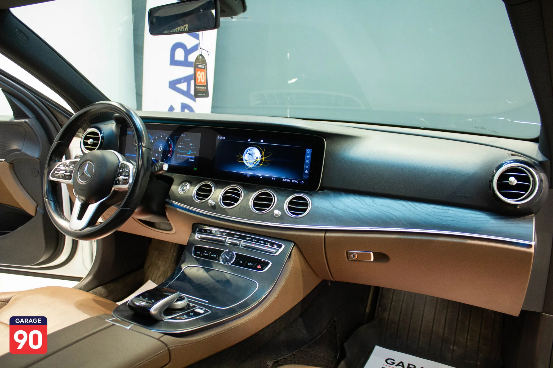 Mercedes E200 Sport Style Wakeel 2020 - صورة 12