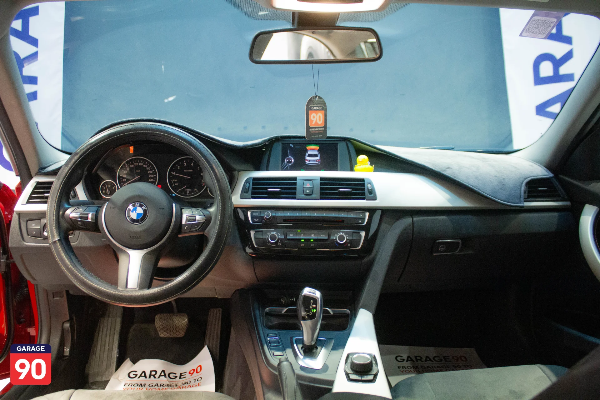 Bmw 318i Luxury Import 2016 - صورة 10