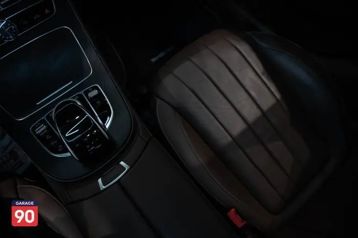 Mercedes-Benz E350e 2018 - صورة 18