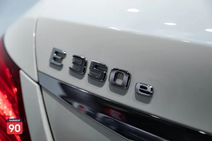 Mercedes-Benz E350e 2018 - صورة 10