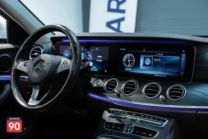 Mercedes-Benz E350e 2018 - صورة 16