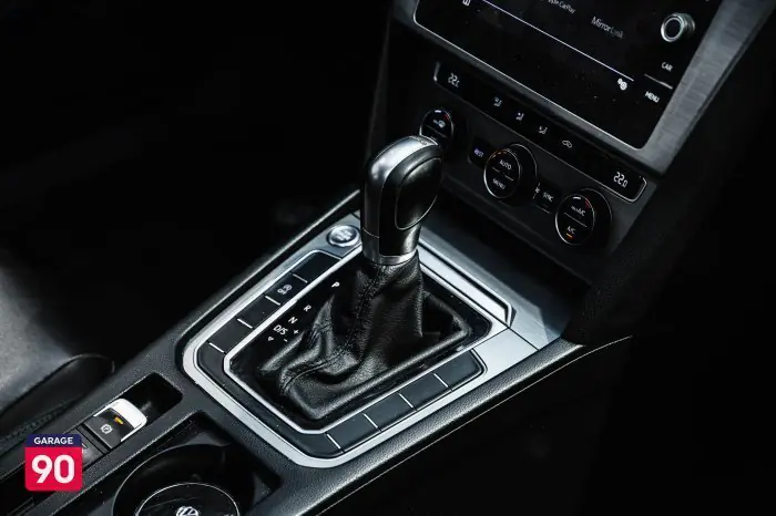 Volkswagen Passat 2018 - صورة 14